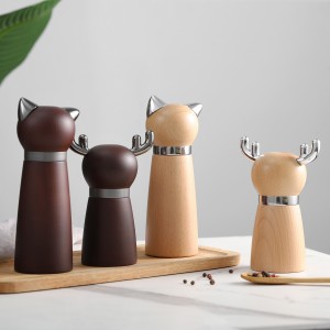 Wholesale Animal-Shaped Beech Wood Spice Mills