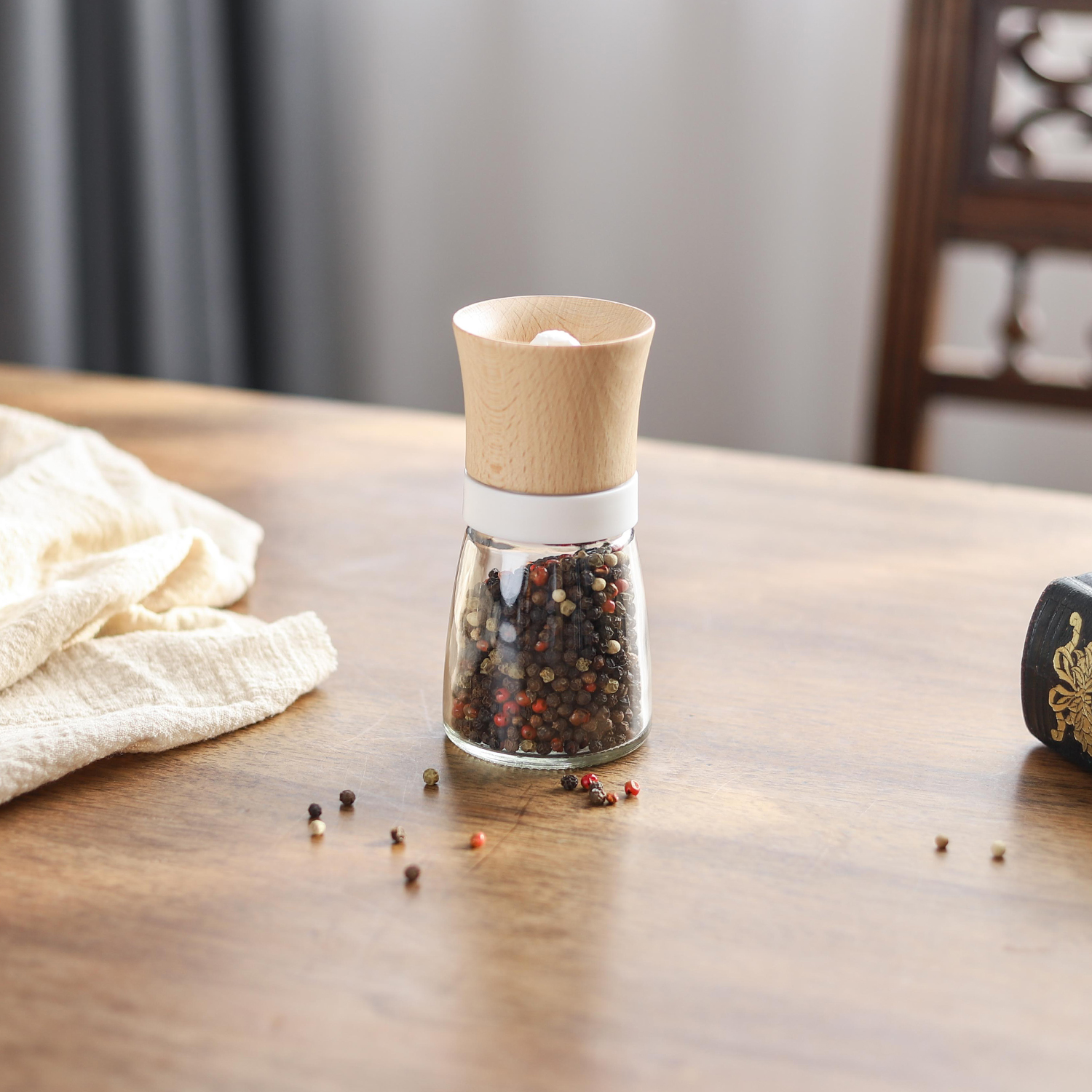 Custom Manual Wooden Salt and Pepper Grinder with Adjustable Burr