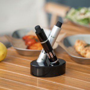 ODM Thumb Press Portable Pepper Mill